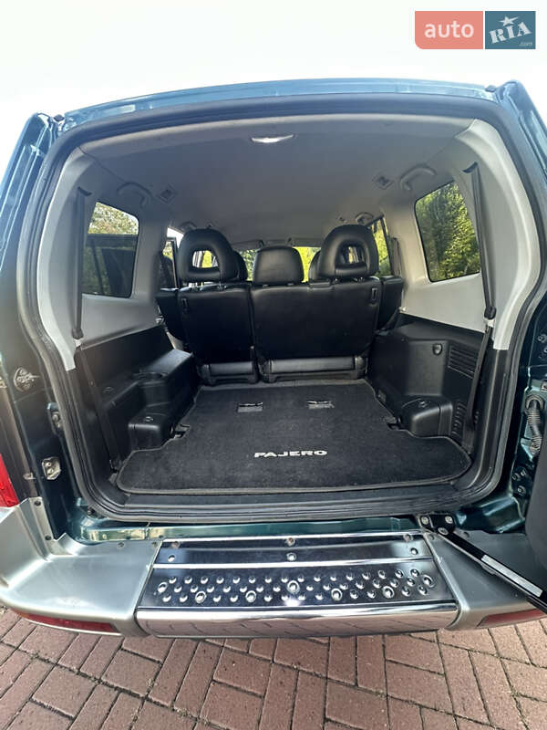 Внедорожник / Кроссовер Mitsubishi Pajero 2000 в Каневе