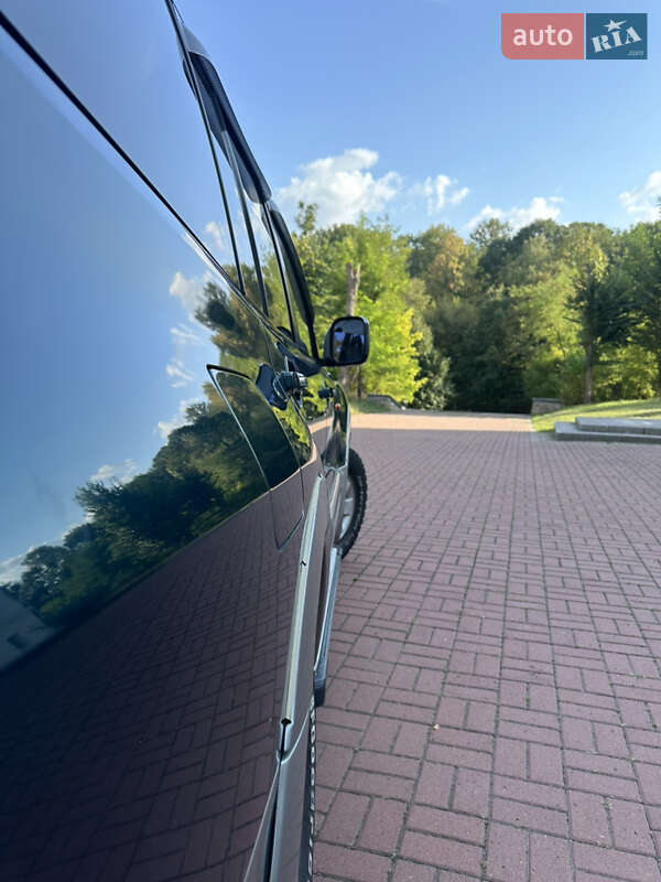 Внедорожник / Кроссовер Mitsubishi Pajero 2000 в Каневе