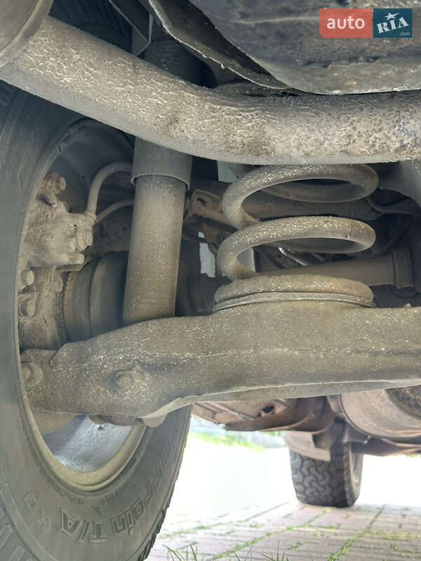 Внедорожник / Кроссовер Mitsubishi Pajero 2000 в Каневе