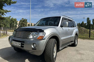 Внедорожник / Кроссовер Mitsubishi Pajero 2004 в Киеве