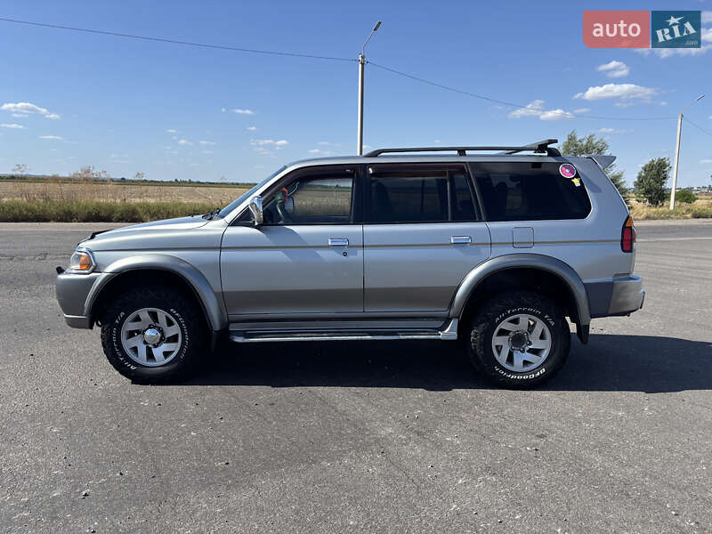 Внедорожник / Кроссовер Mitsubishi Pajero 2000 в Вознесенске