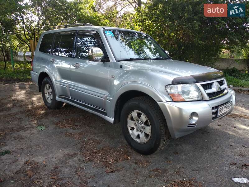 Внедорожник / Кроссовер Mitsubishi Pajero 2003 в Хмельницком