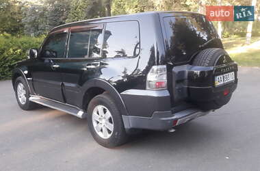 Позашляховик / Кросовер Mitsubishi Pajero 2007 в 