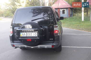 Позашляховик / Кросовер Mitsubishi Pajero 2007 в 