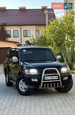 Внедорожник / Кроссовер Mitsubishi Pajero 2001 в Ужгороде