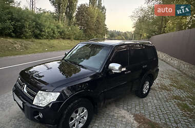 Внедорожник / Кроссовер Mitsubishi Pajero 2007 в 