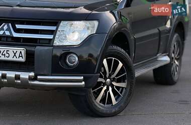 Внедорожник / Кроссовер Mitsubishi Pajero 2008 в 