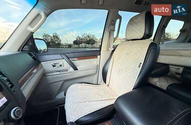 Внедорожник / Кроссовер Mitsubishi Pajero 2008 в 