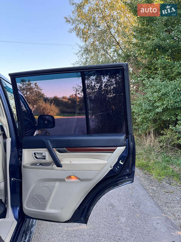 Внедорожник / Кроссовер Mitsubishi Pajero 2007 в Дрогобыче