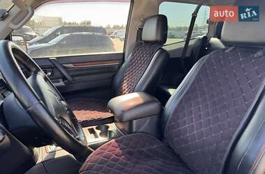 Внедорожник / Кроссовер Mitsubishi Pajero 2007 в 