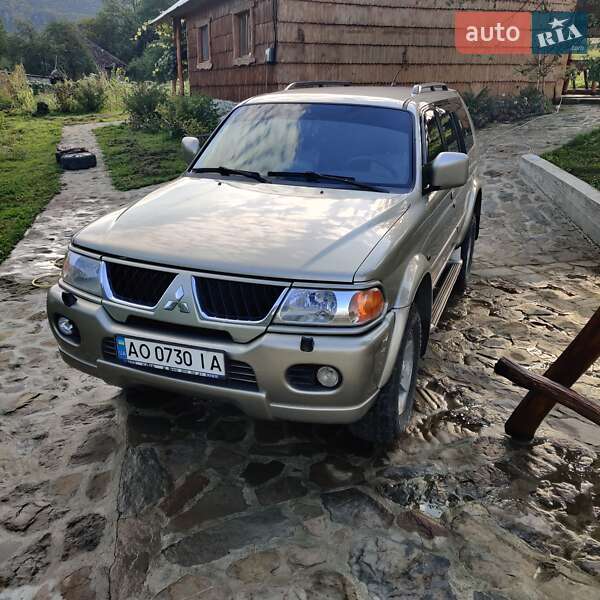 Внедорожник / Кроссовер Mitsubishi Pajero 2007 в 