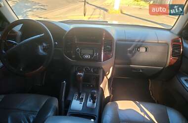 Внедорожник / Кроссовер Mitsubishi Pajero 2003 в 