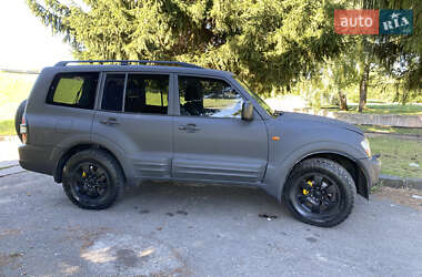 Внедорожник / Кроссовер Mitsubishi Pajero 2002 в 
