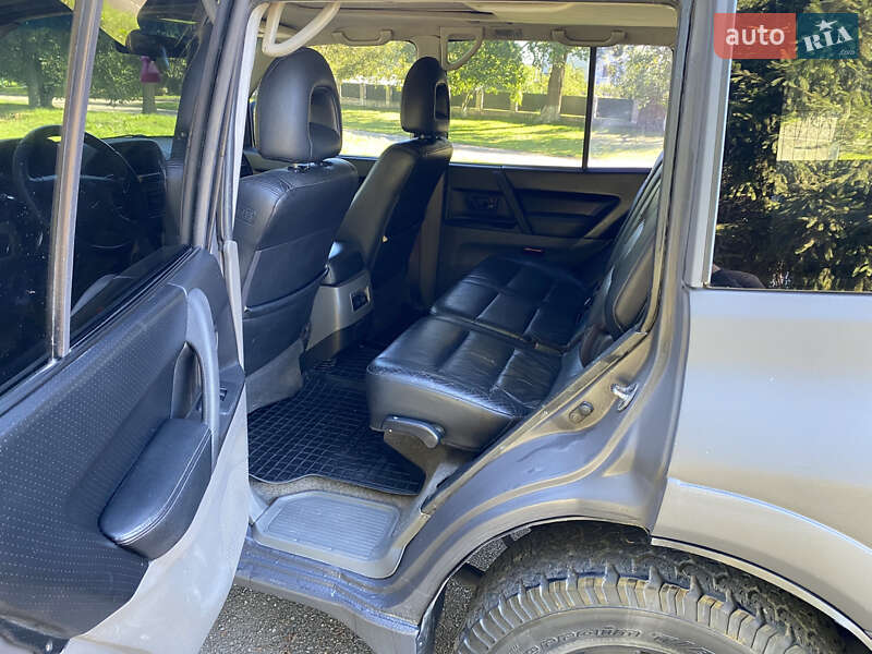 Внедорожник / Кроссовер Mitsubishi Pajero 2002 в Дубно фото 19 Внедорожник / Кроссовер Mitsubishi Pajero 2002 в Дубно