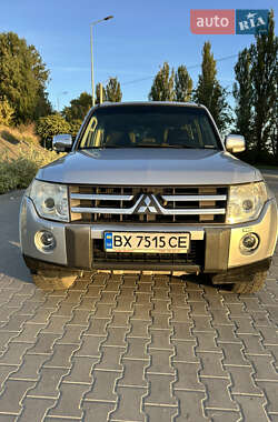 Внедорожник / Кроссовер Mitsubishi Pajero 2007 в 