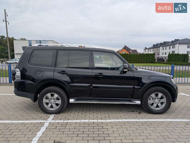 Внедорожник / Кроссовер Mitsubishi Pajero 2008 в Славуте
