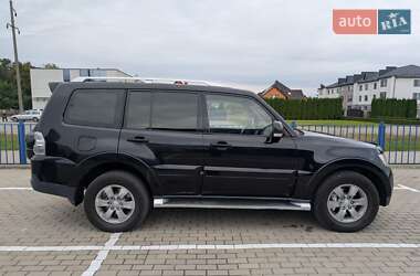 Внедорожник / Кроссовер Mitsubishi Pajero 2008 в 