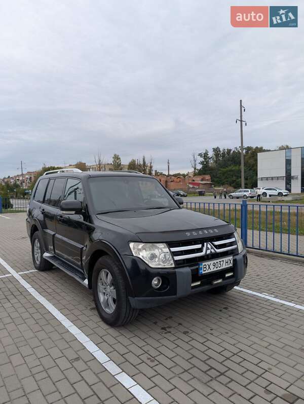 Внедорожник / Кроссовер Mitsubishi Pajero 2008 в Славуте