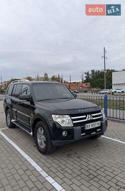 Внедорожник / Кроссовер Mitsubishi Pajero 2008 в 