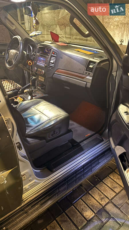 Внедорожник / Кроссовер Mitsubishi Pajero 2008 в Кропивницком фото 6 Внедорожник / Кроссовер Mitsubishi Pajero 2008 в Кропивницком
