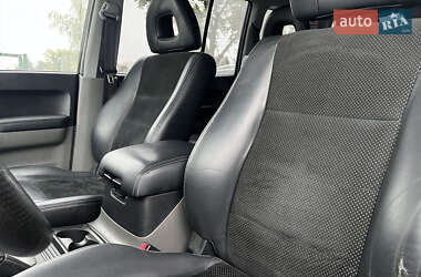 Внедорожник / Кроссовер Mitsubishi Pajero 2001 в 