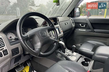 Внедорожник / Кроссовер Mitsubishi Pajero 2001 в 