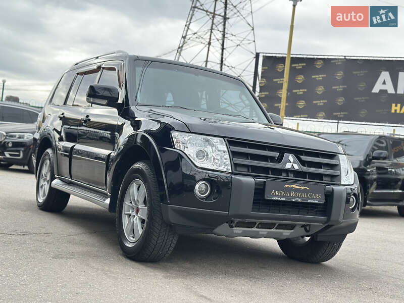 Внедорожник / Кроссовер Mitsubishi Pajero 2008 в Харькове