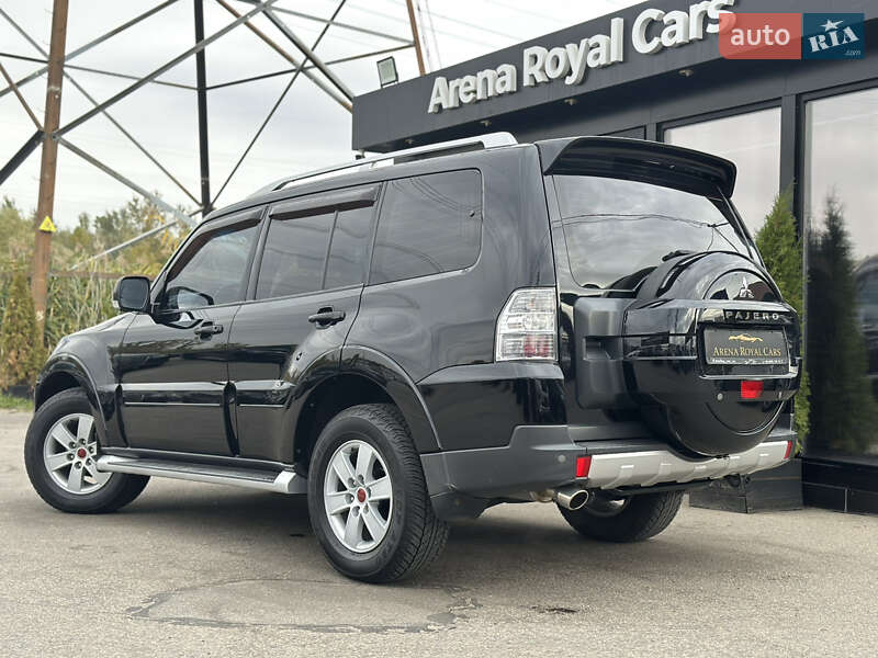 Внедорожник / Кроссовер Mitsubishi Pajero 2008 в Харькове