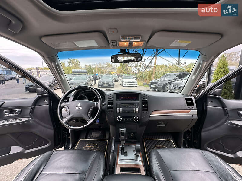 Внедорожник / Кроссовер Mitsubishi Pajero 2008 в Харькове