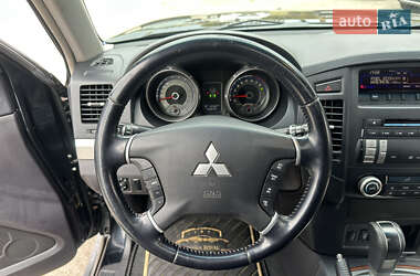 Внедорожник / Кроссовер Mitsubishi Pajero 2008 в 