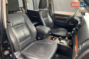Внедорожник / Кроссовер Mitsubishi Pajero 2008 в 