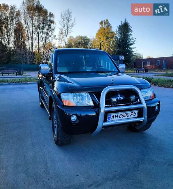 Внедорожник / Кроссовер Mitsubishi Pajero 2003 в Чернигове