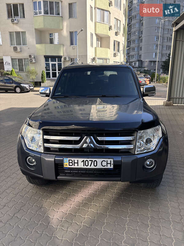 Mitsubishi Pajero 2008