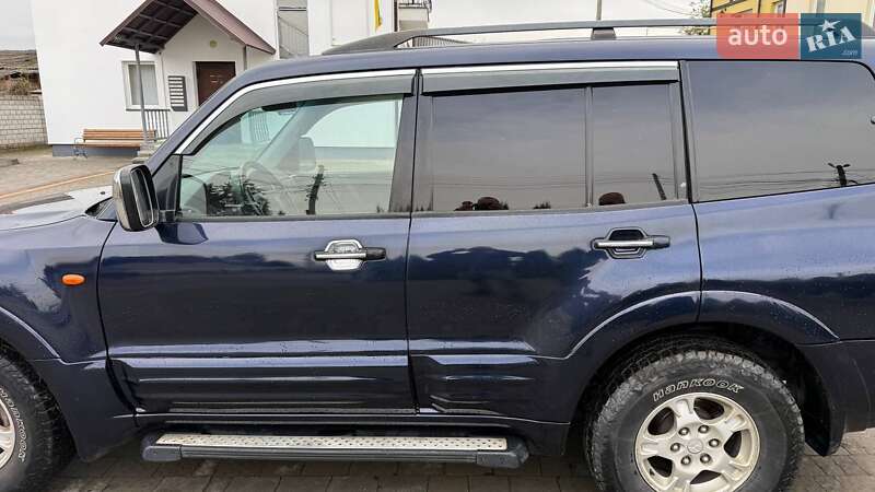 Внедорожник / Кроссовер Mitsubishi Pajero 2001 в Львове