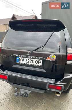 Внедорожник / Кроссовер Mitsubishi Pajero 2006 в  фото 17 Внедорожник / Кроссовер Mitsubishi Pajero 2006 в
