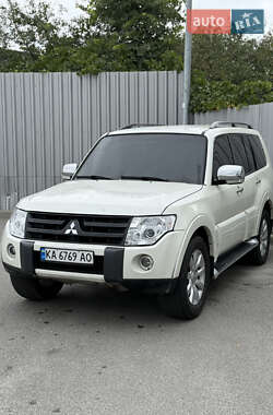 Внедорожник / Кроссовер Mitsubishi Pajero 2007 в Харькове