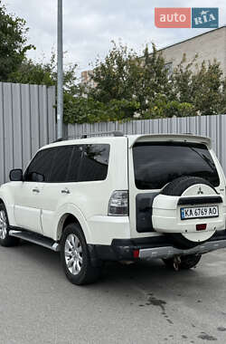 Внедорожник / Кроссовер Mitsubishi Pajero 2007 в 