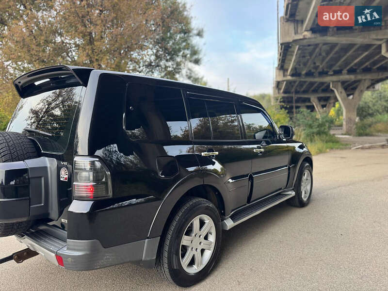 Внедорожник / Кроссовер Mitsubishi Pajero 2008 в Запорожье фото 9 Внедорожник / Кроссовер Mitsubishi Pajero 2008 в Запорожье
