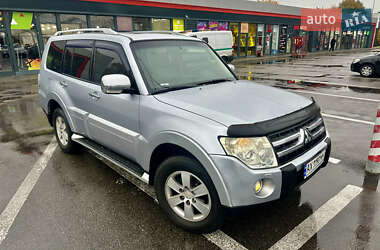 Позашляховик / Кросовер Mitsubishi Pajero 2007 в Харкові