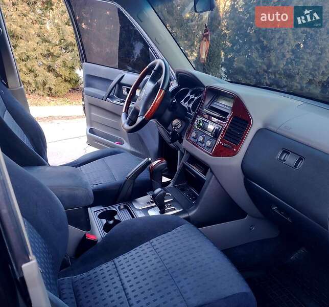 Позашляховик / Кросовер Mitsubishi Pajero 2003 в Петропавлівці
