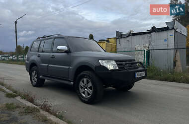 Внедорожник / Кроссовер Mitsubishi Pajero 2008 в 