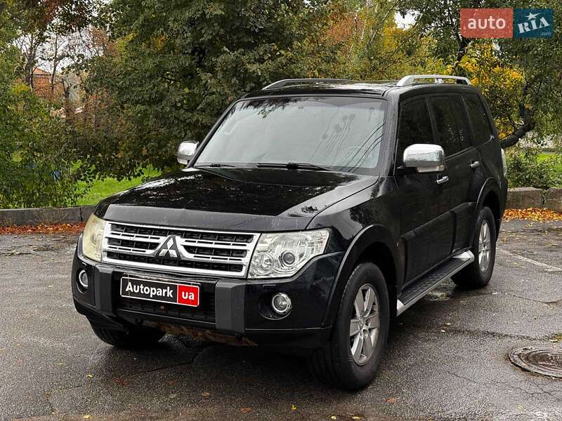 Внедорожник / Кроссовер Mitsubishi Pajero 2008 в Киеве
