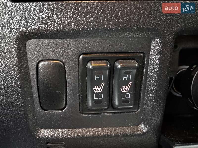 Внедорожник / Кроссовер Mitsubishi Pajero 2007 в Киеве