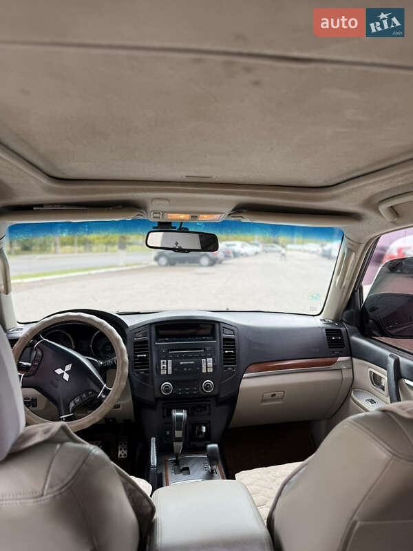 Позашляховик / Кросовер Mitsubishi Pajero 2007 в Ізмаїлі