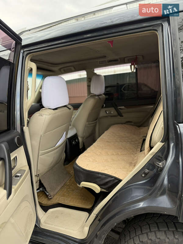 Позашляховик / Кросовер Mitsubishi Pajero 2007 в Ізмаїлі