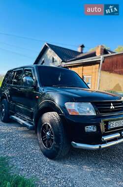 Внедорожник / Кроссовер Mitsubishi Pajero 2001 в 