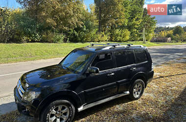 Позашляховик / Кросовер Mitsubishi Pajero 2007 в  фото 9 Позашляховик / Кросовер Mitsubishi Pajero 2007 в
