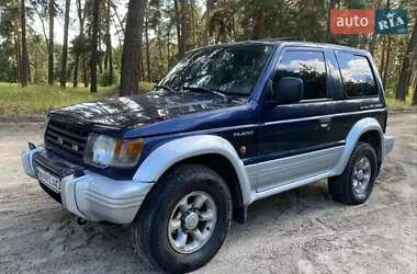 Внедорожник / Кроссовер Mitsubishi Pajero 1997 в 