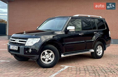 Внедорожник / Кроссовер Mitsubishi Pajero 2007 в 