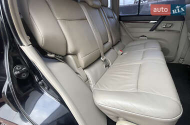 Внедорожник / Кроссовер Mitsubishi Pajero 2007 в 